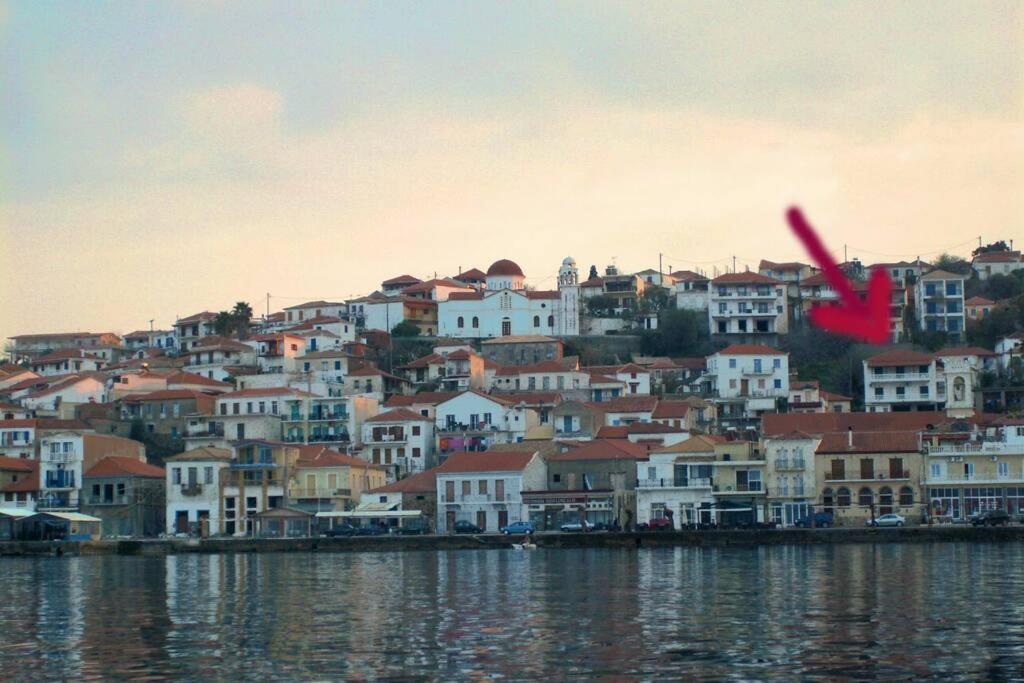 Ueber Den Daechern Von Koroni Esterno foto